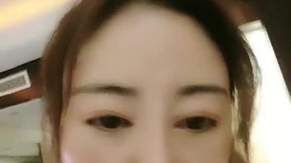 美少妇有颗少女心喜欢啪啪丰满的身材让男人欲罢不能